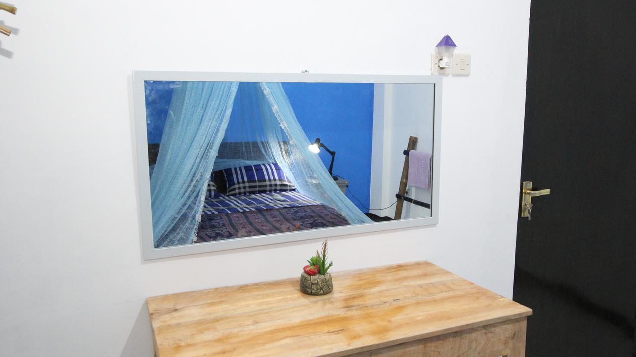 Hati Hati Hostel Джокякарта Екстериор снимка